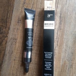 It cosmetics bye bye under eye light medium